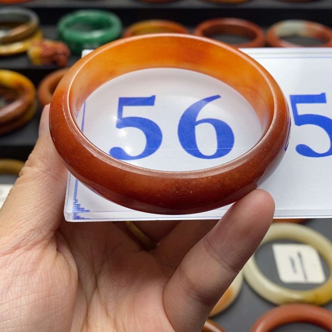 石英质玉（黄龙玉）手镯未镶嵌