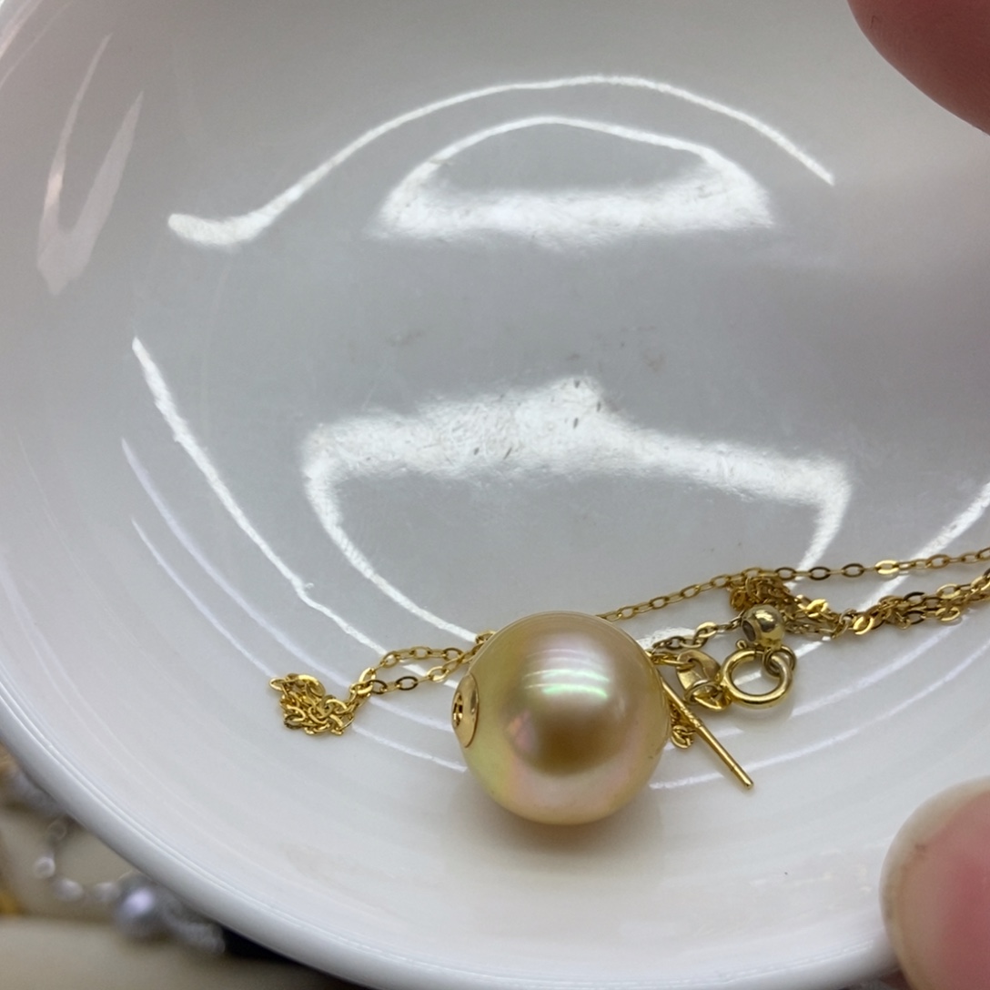 海水珍珠吊坠(赠链)18K金镶嵌