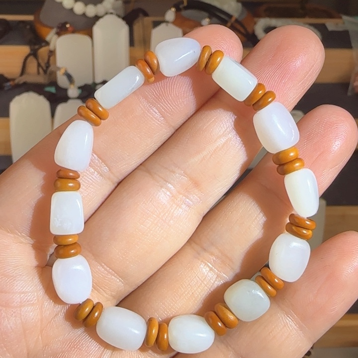 未镶嵌和田玉手串