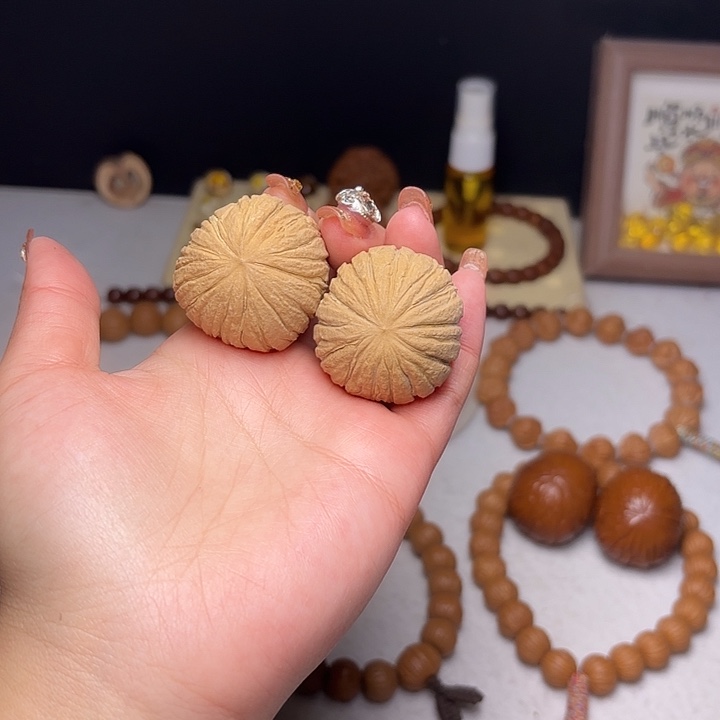 铁***哥吊坠猴头核桃36福利