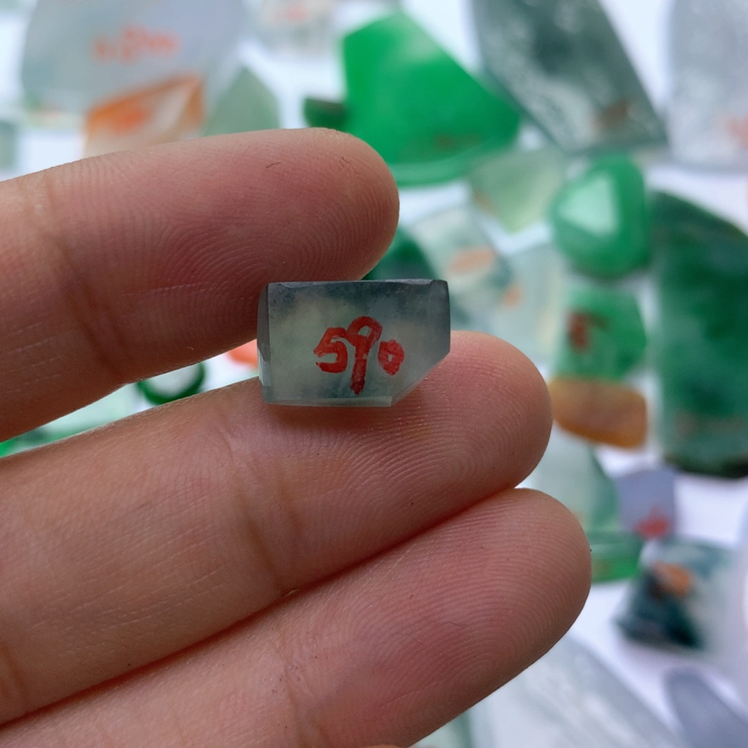 定制翡翠未镶嵌天然翡翠