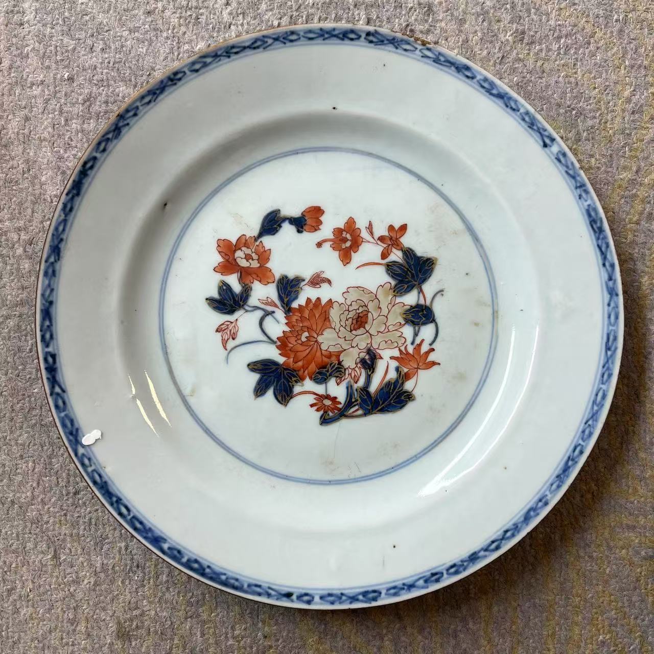 D383清康熙青花矾红彩花卉盘