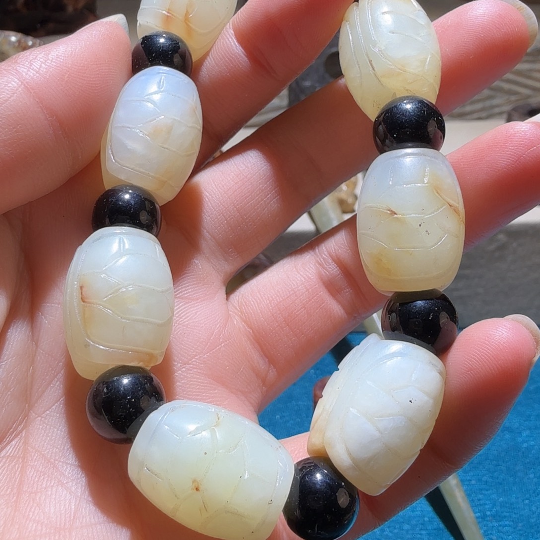 已***置和田玉未镶嵌挂件