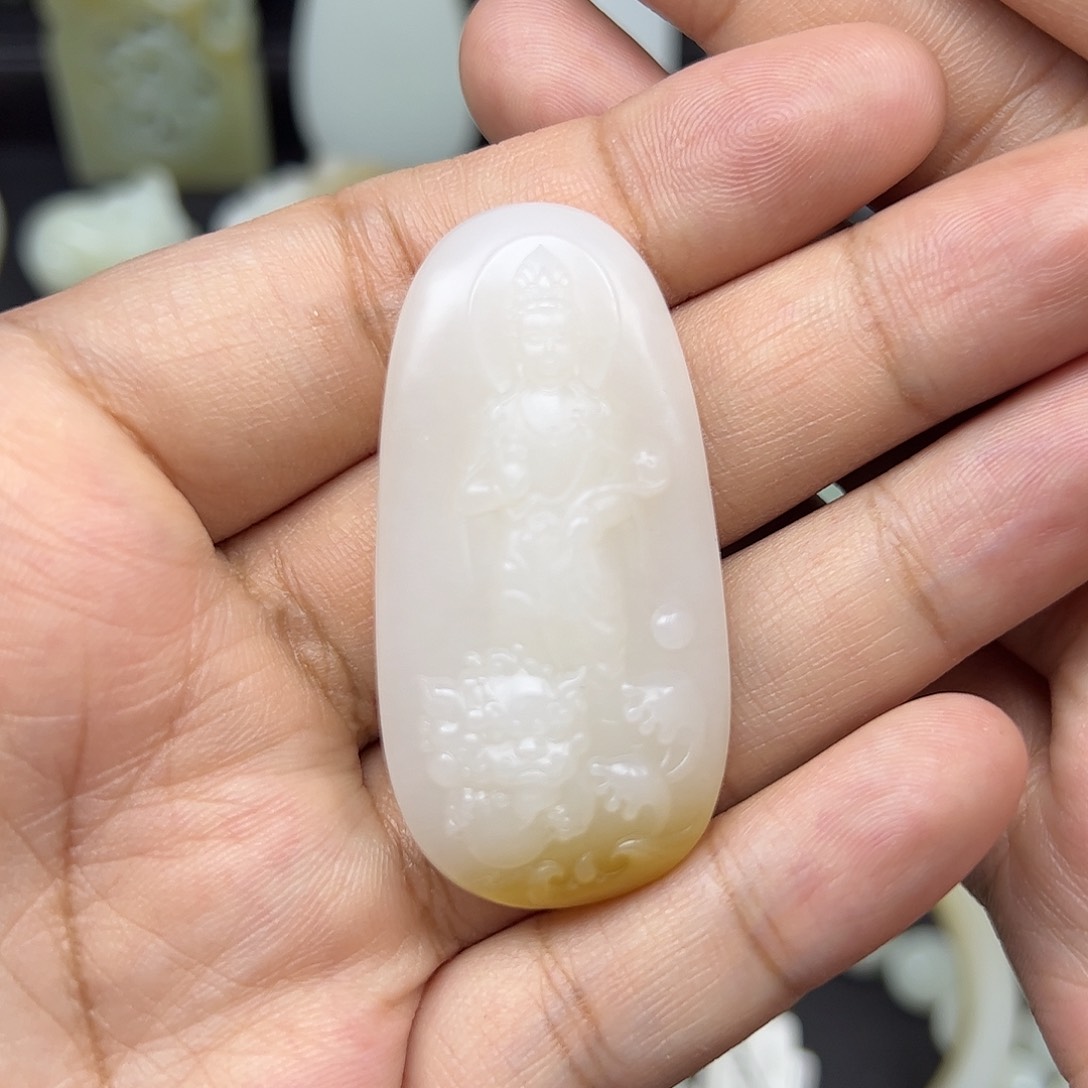 和田玉颈饰未镶嵌