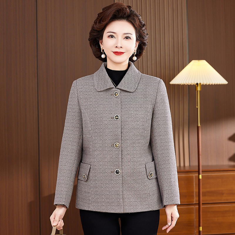 妈妈秋装洋气格子外套2025新款中老年女春秋气质高贵薄款翻领上衣