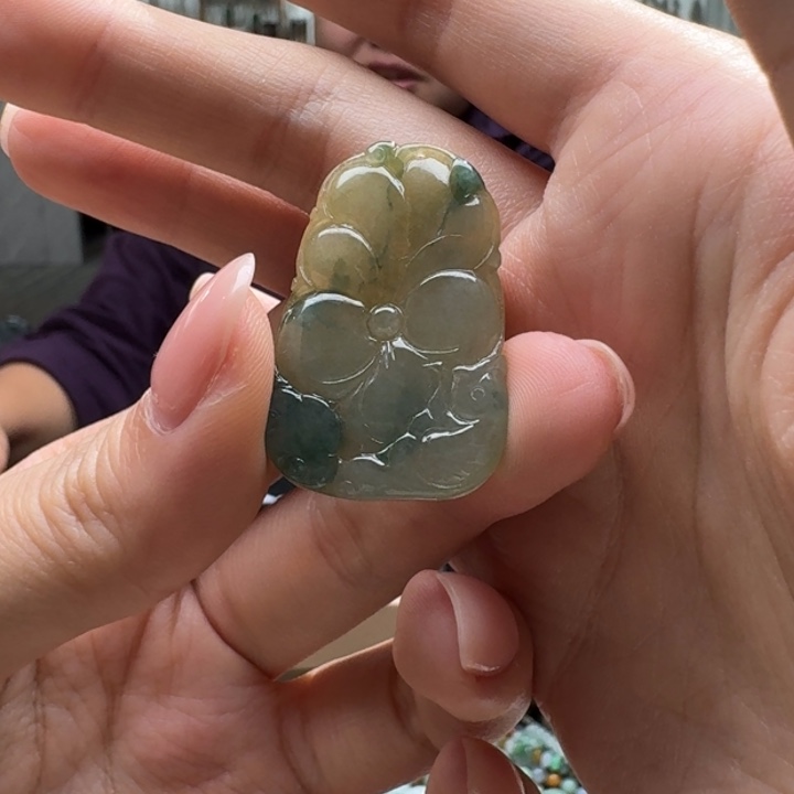 未镶嵌挂件翡翠茶*?