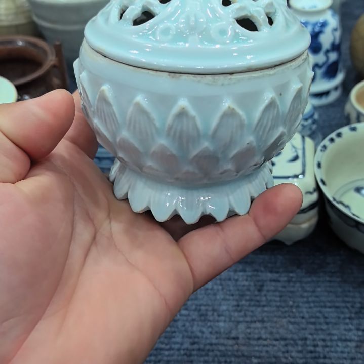 炉今*一个湖田青白瓷熏炉