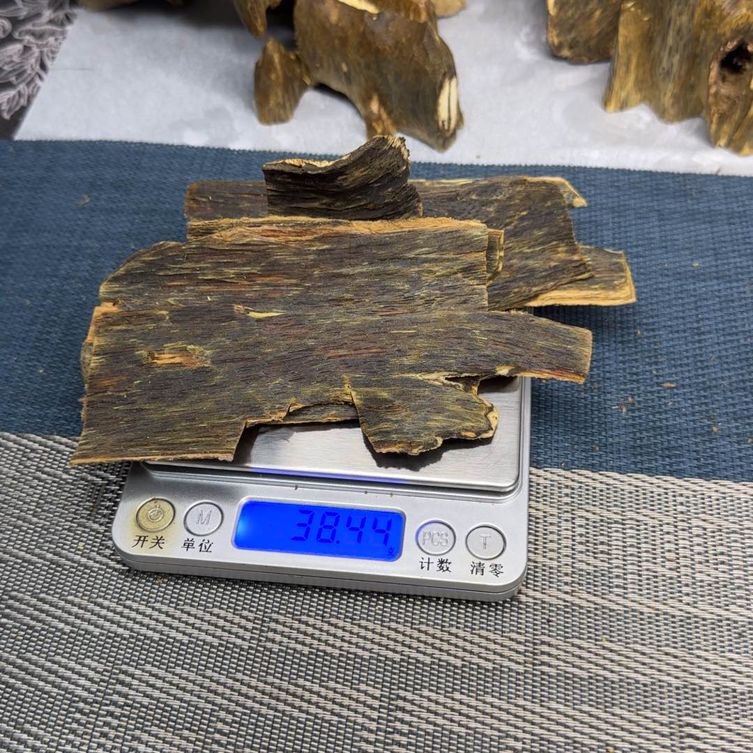 香榧木然**语奇楠陆河皮油38.4克
