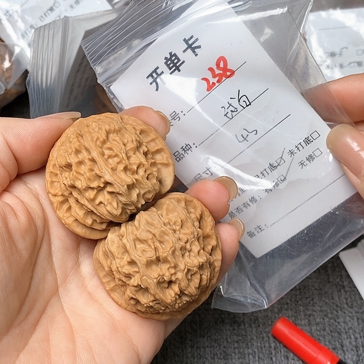 文玩核桃把件238哈哈哈