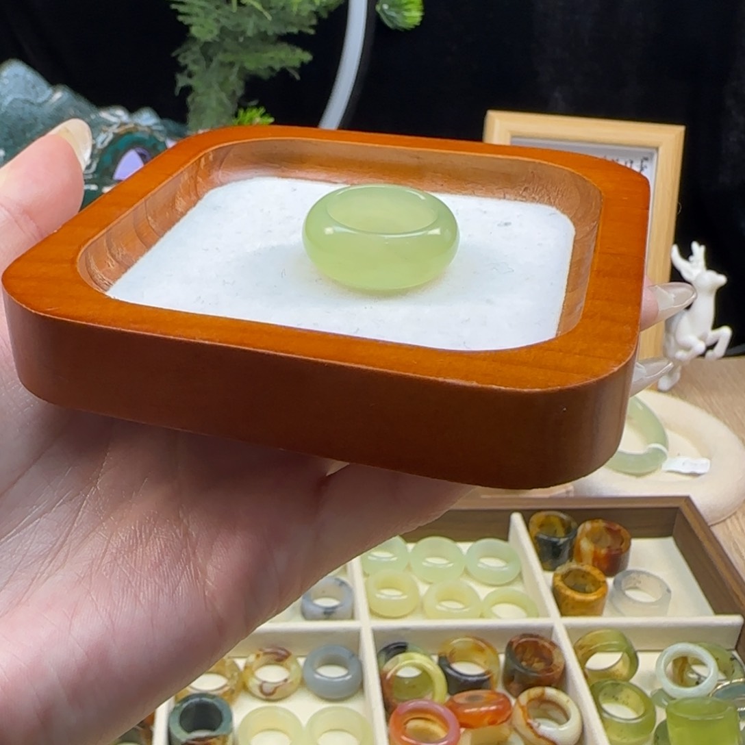 蛇纹石玉岫玉内径，18合金你****6