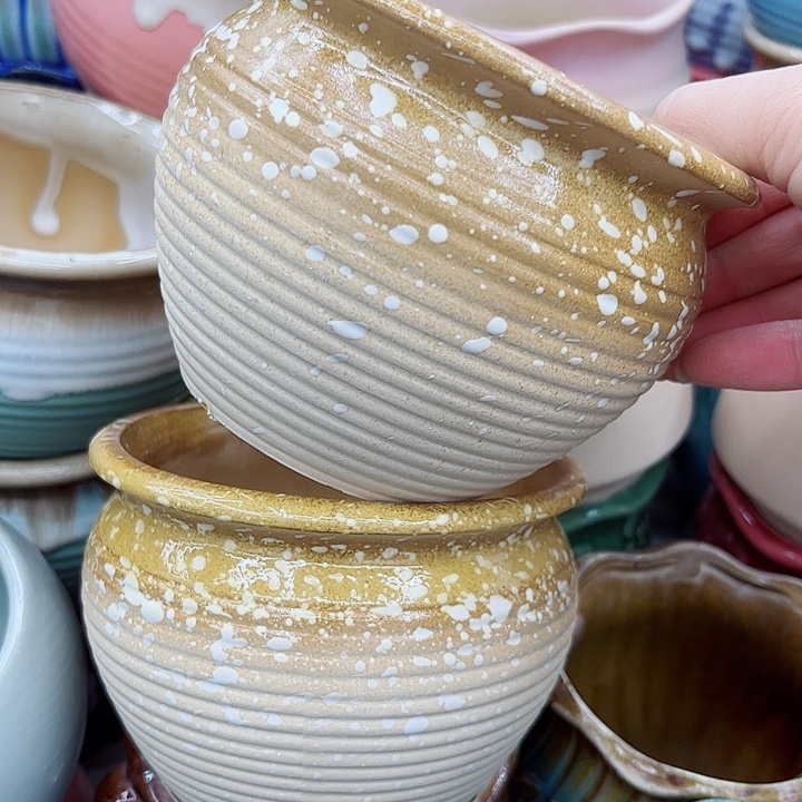 多肉绿植陶瓷花盆9.9包邮，有孔