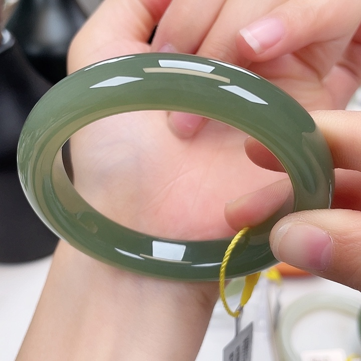 和田玉手镯5657未镶嵌