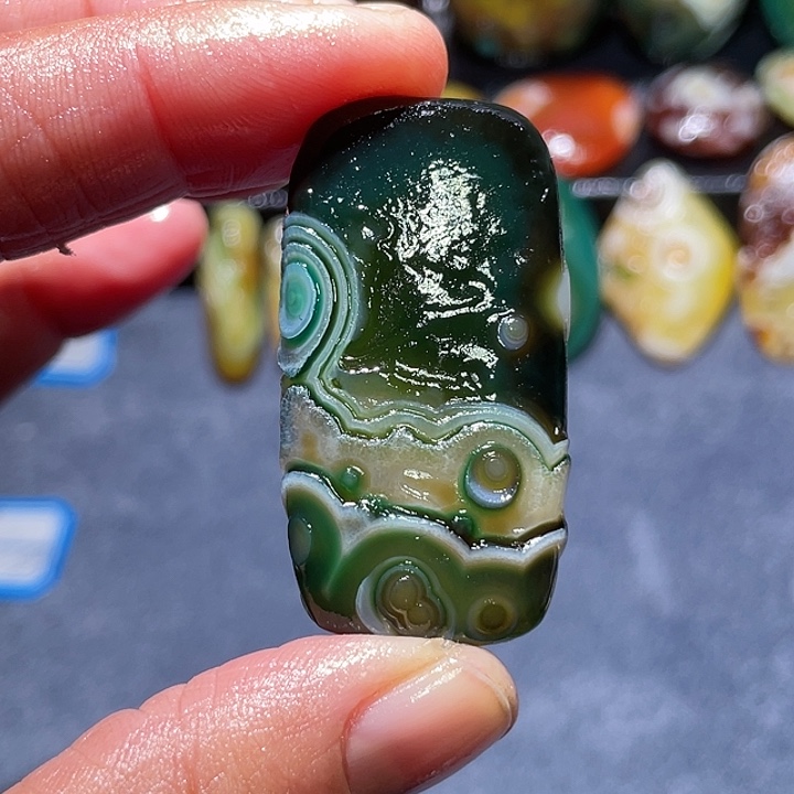 葫***室玛瑙/玉髓未镶嵌珠宝奇石