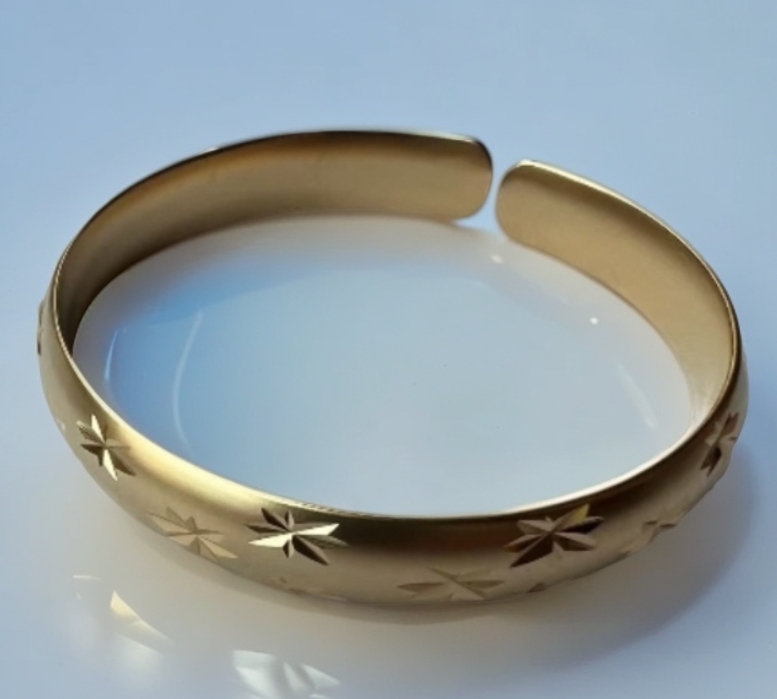 YQ-SZ002--通体里外一致臻品高奢满天星手镯