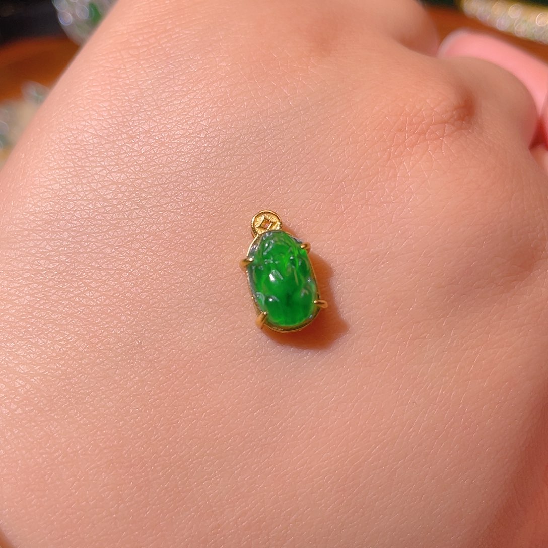 翡翠吊坠(不含链)银S925镶嵌三*