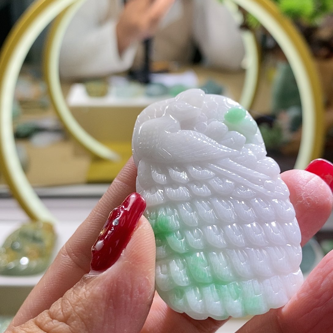 【闪购商品】翡翠颈饰未镶嵌凤凰