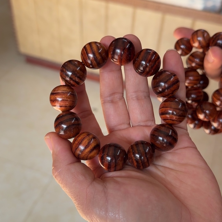 手串/手链黄花梨/降香黄檀2.0虎皮纹珠168
