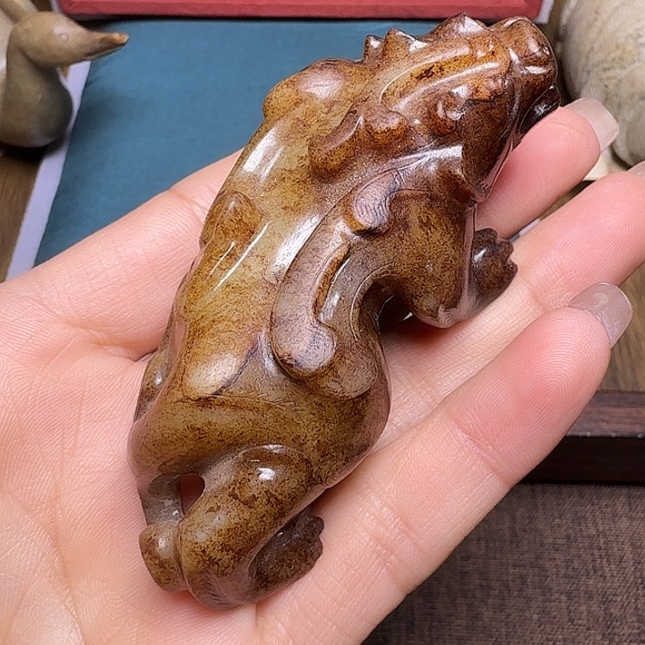 万***然和田玉（糖玉）未镶嵌颈饰