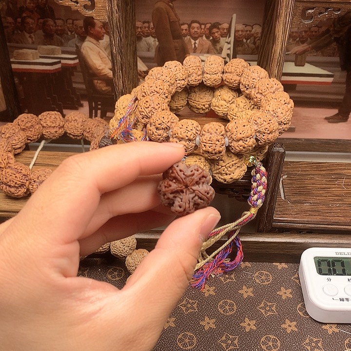 金刚菩提吊坠顺***…28。        