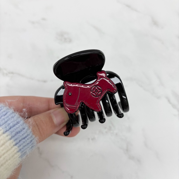 L287夕洛红色小马抓夹时尚百搭简约气质半扎盘发夹头饰