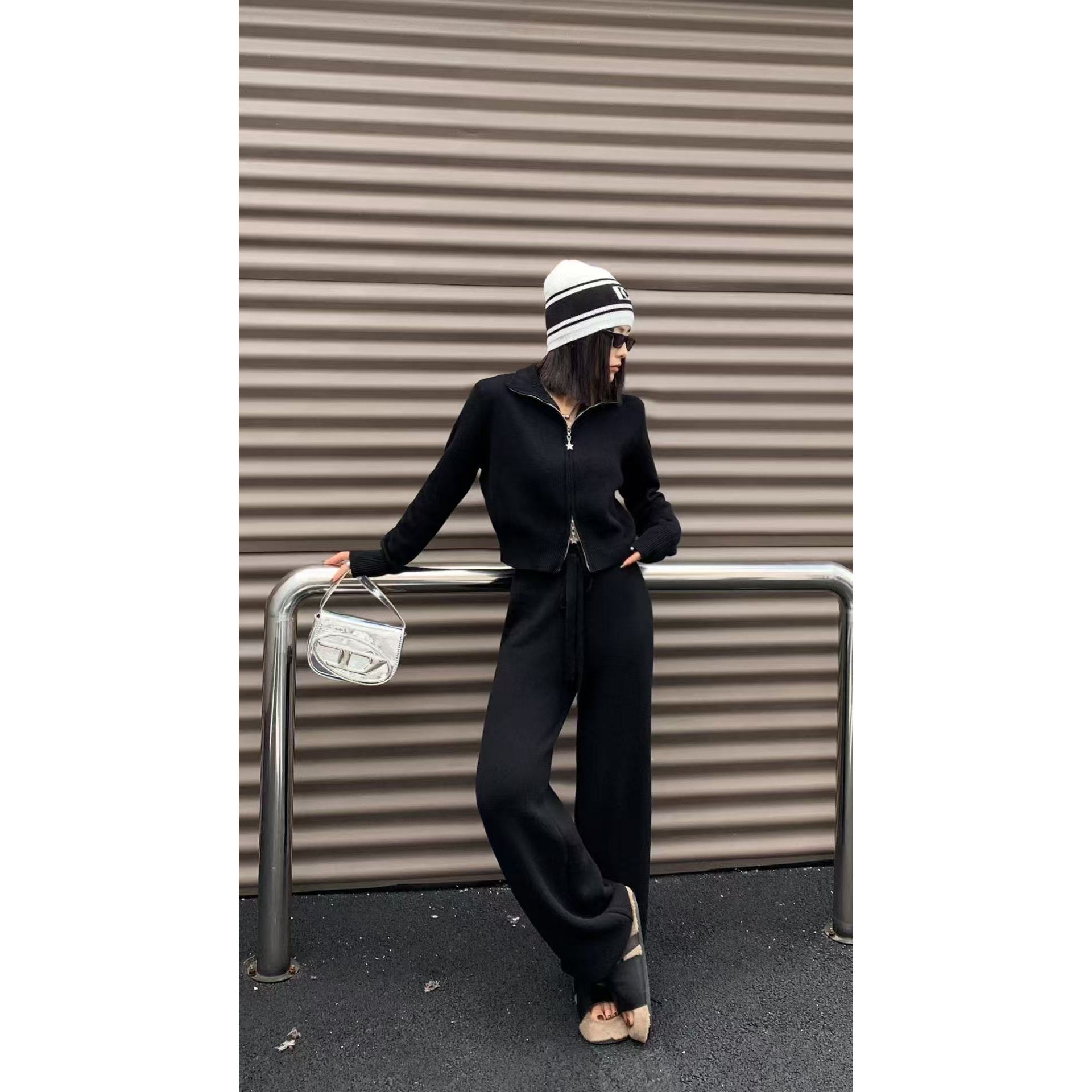 KIKI严选：621-1-Wgc家欧洲站南油秋冬酷飒一体绒外套长裤两件套