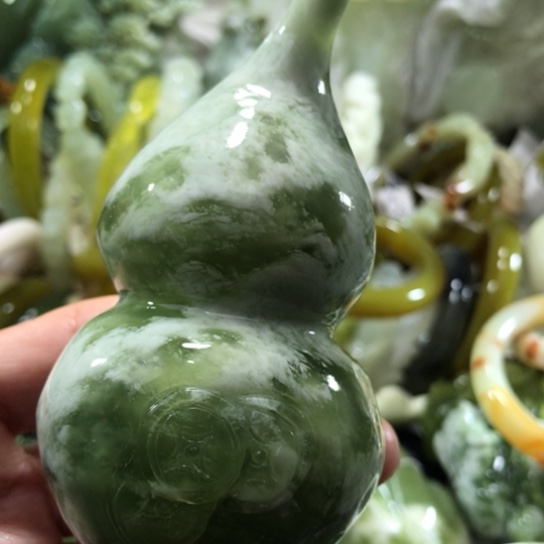 岫玉未镶嵌小摆件，手把