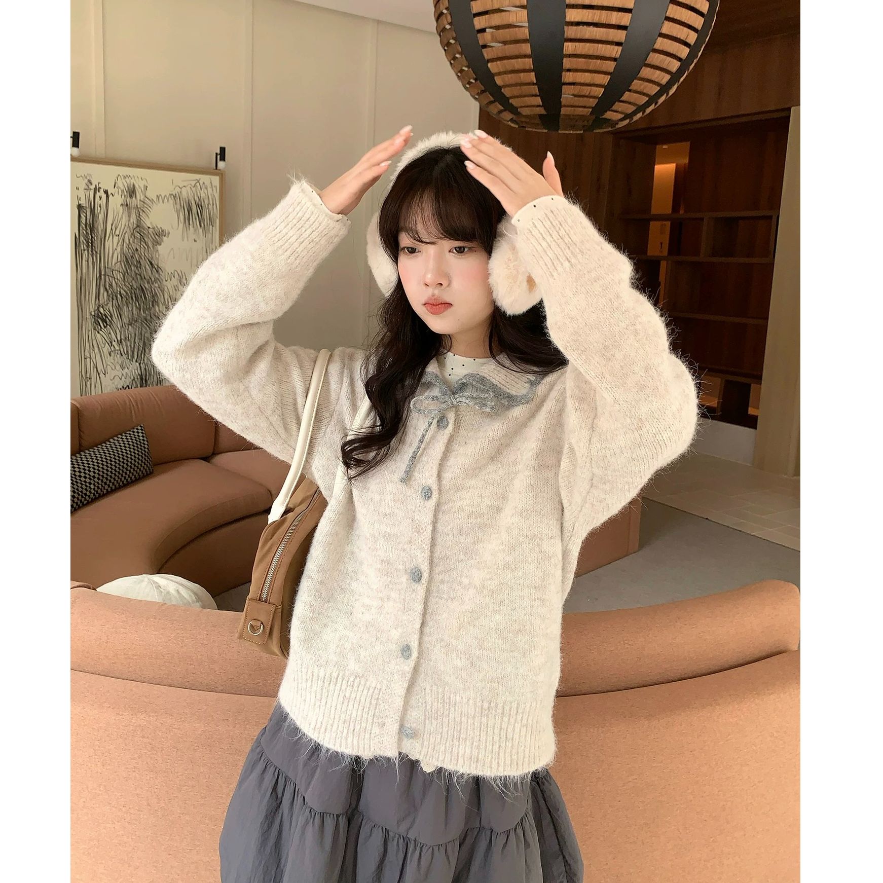 298 灰色蝴蝶结翻领毛衣！