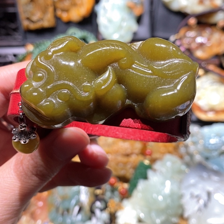 岫玉毛衣链未镶嵌