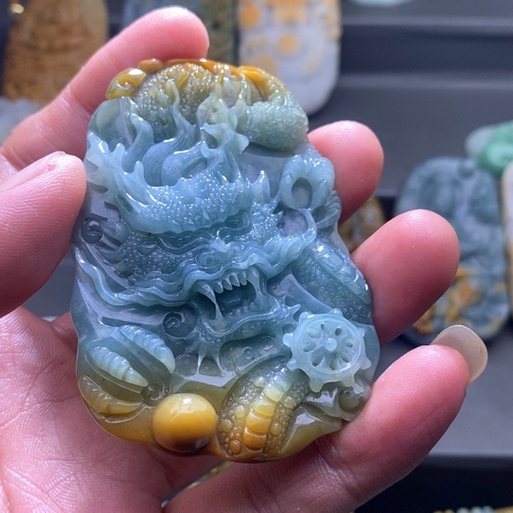 定制翡翠未镶嵌?**?龙牌