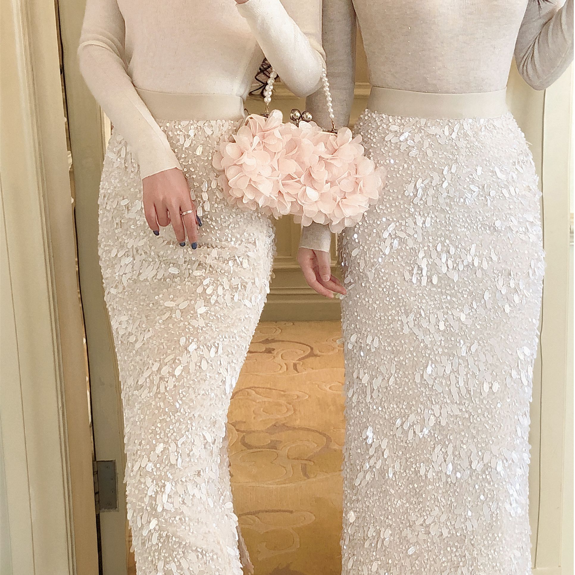 艾日秀满幅装饰亮片半身裙修身版型约会通勤贵气感百搭裙装K0019