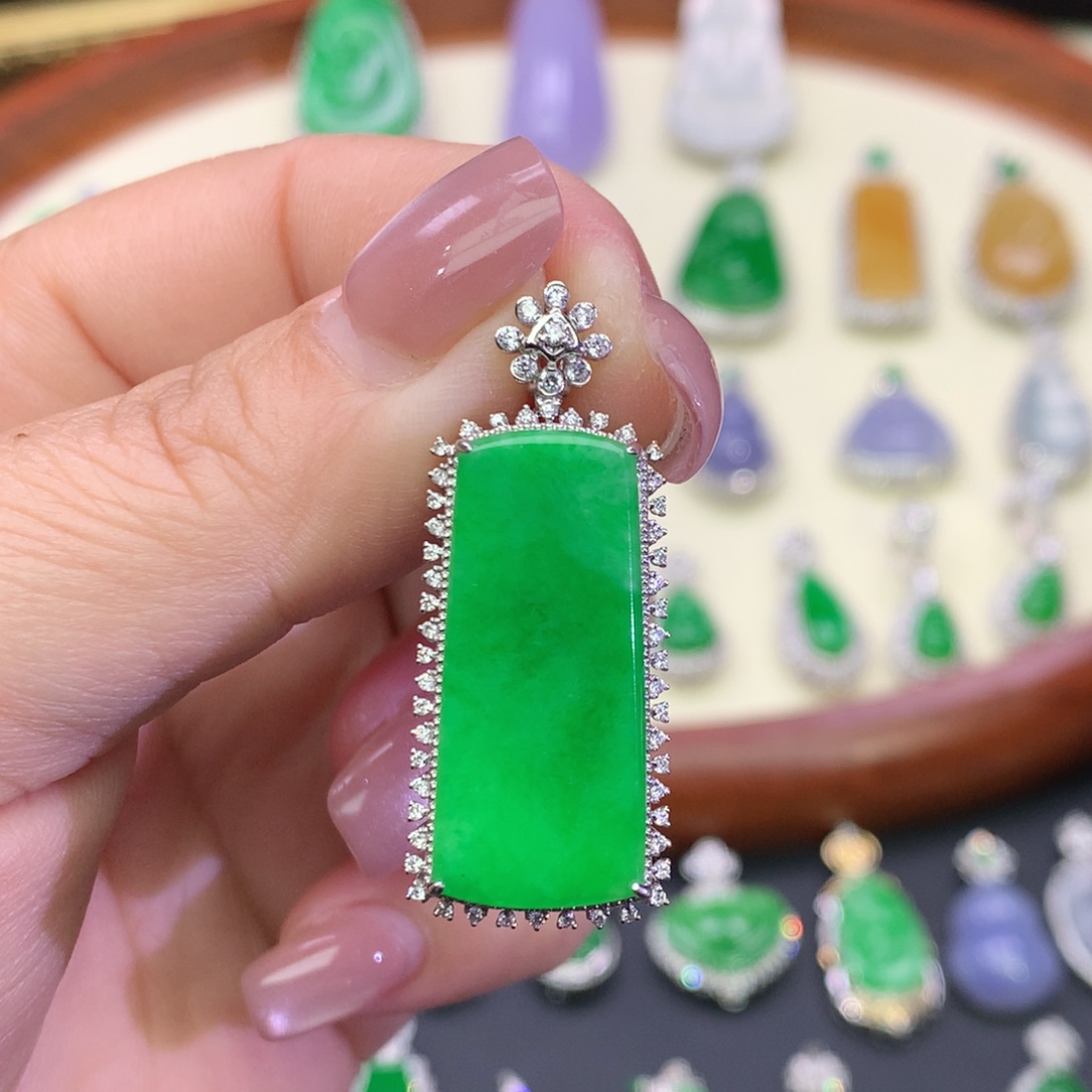 翡翠18K金镶嵌吊坠(不含链)