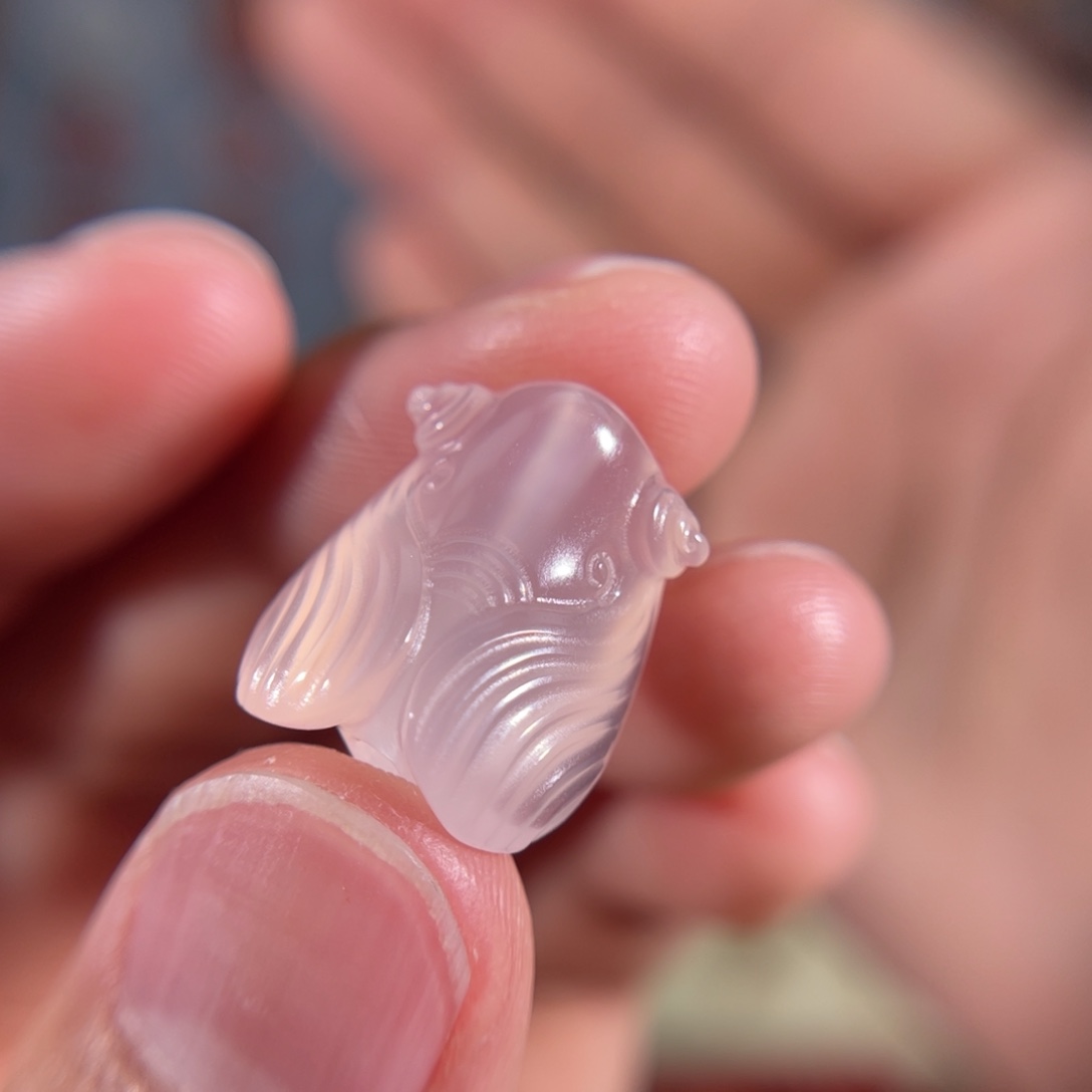 玛瑙/玉髓中洞子金蝉17*13.9不退不换未镶嵌