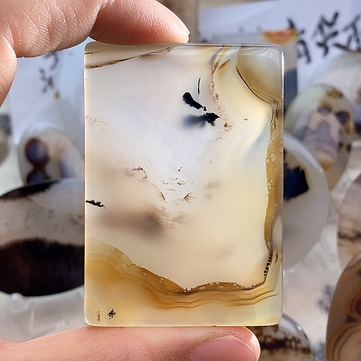 玛瑙/玉髓颈饰未镶嵌