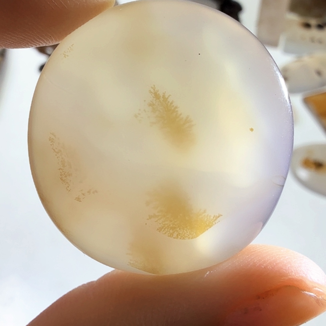 玛瑙/玉髓未镶嵌珠宝半成品