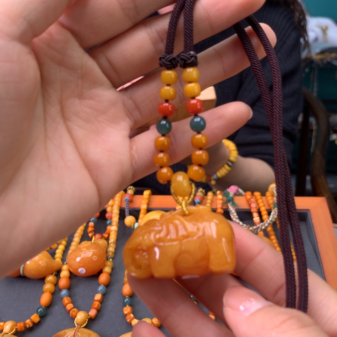 蜜蜡未镶嵌颈饰天然