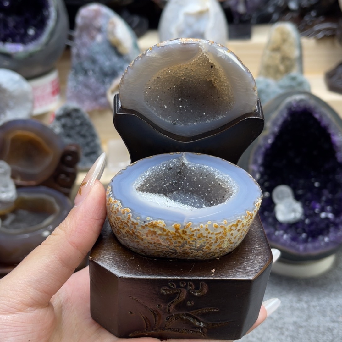 水晶随形（非配饰）未镶嵌万***?