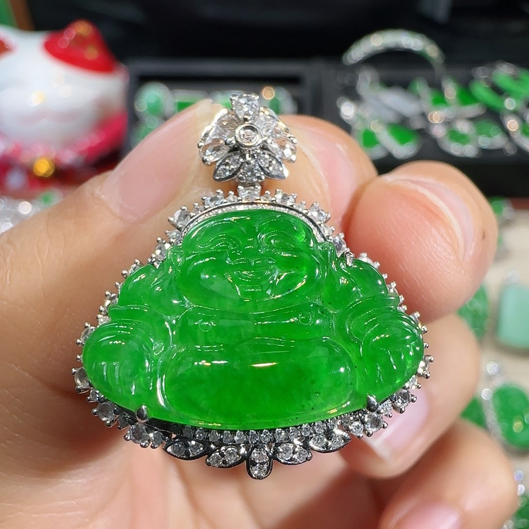 翡翠吊坠(不含链)18K金镶嵌