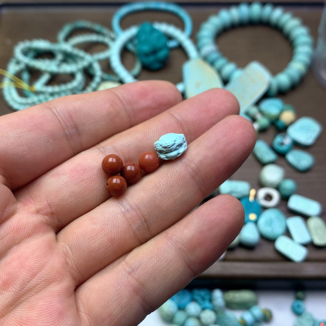 南红玛瑙雕刻未镶嵌