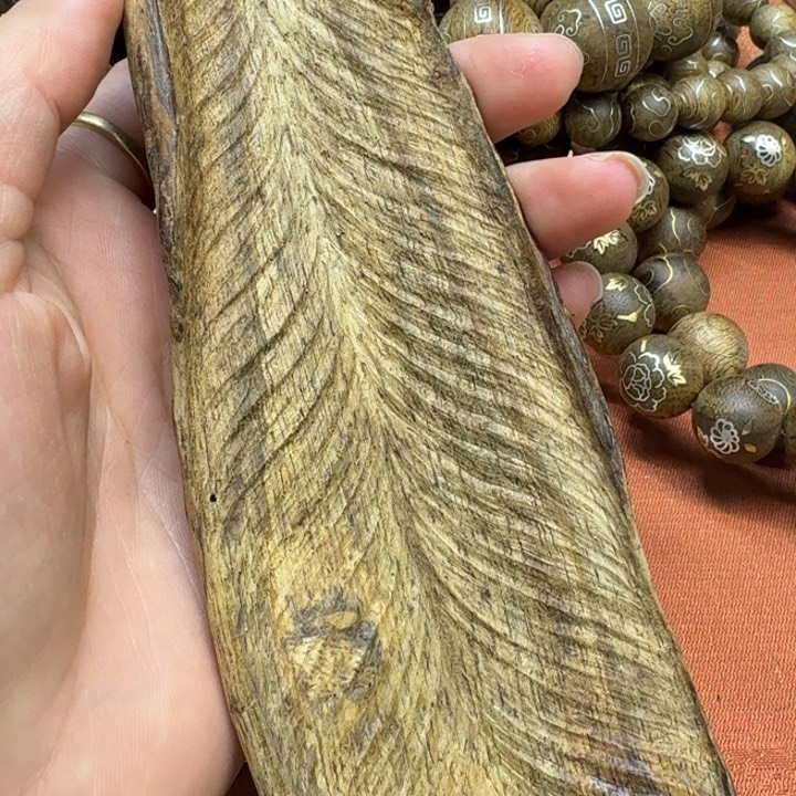 大叶紫檀（黑酸枝木类）