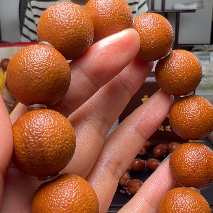 橄榄核吊坠矿*生橄榄核