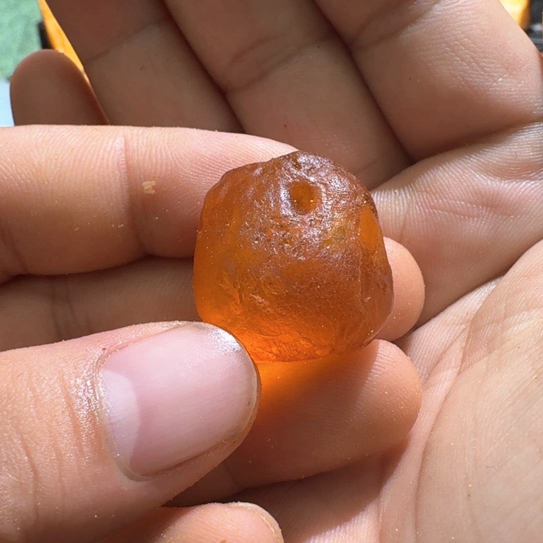 定制琥珀未镶嵌栗****高专拍