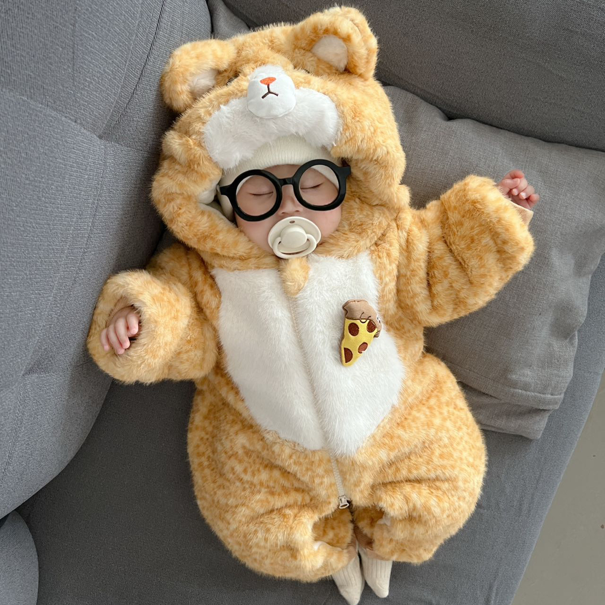 黄喵喵连体男女宝超可爱超萌毛茸茸保暖哈衣冬季外出爬服加厚哈衣