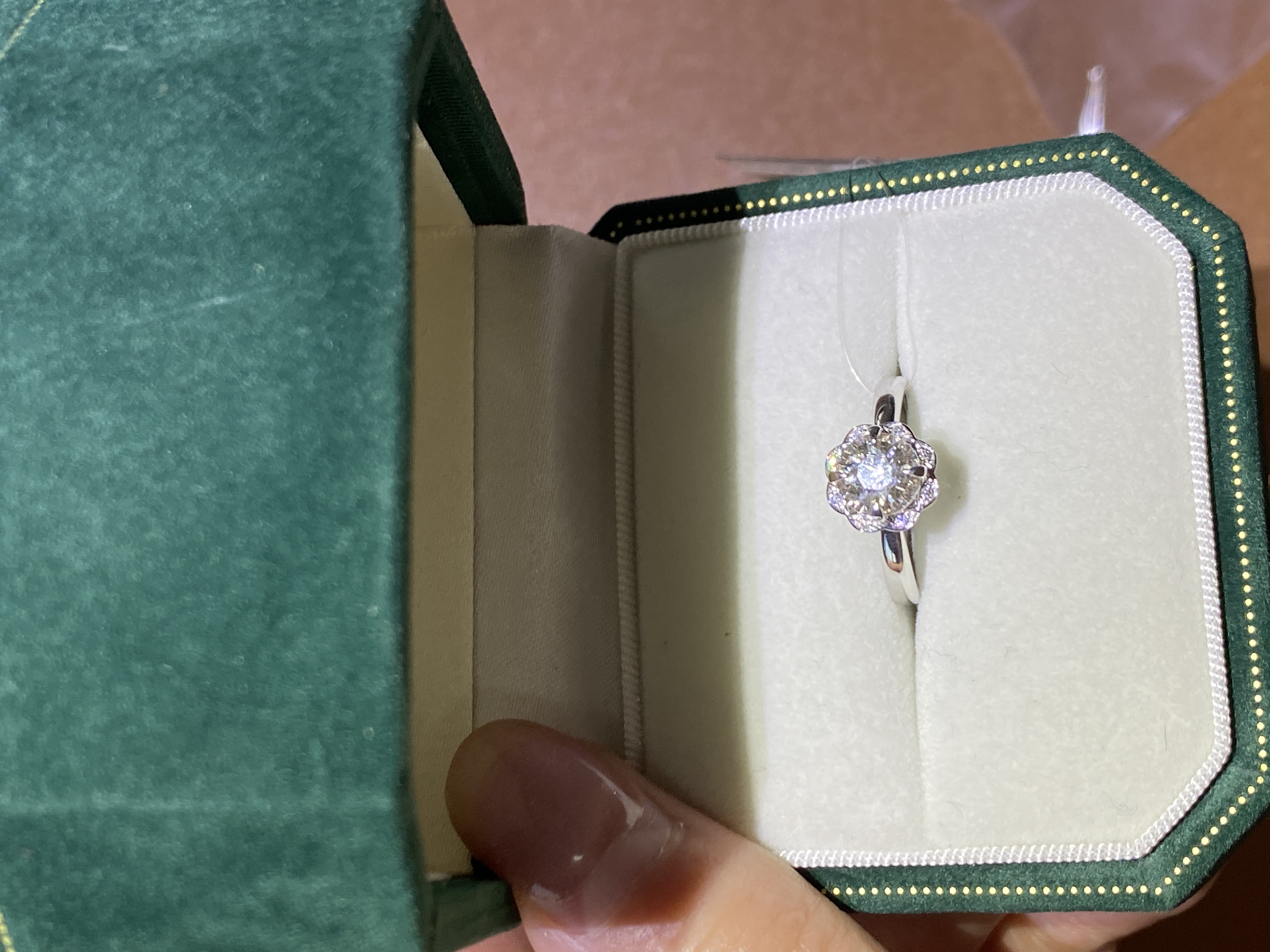 54分天然钻石18K金戒指/028007