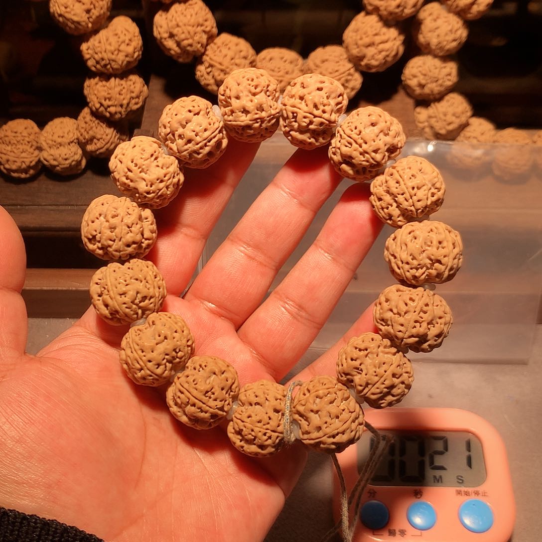 金刚菩提吊坠文3。        