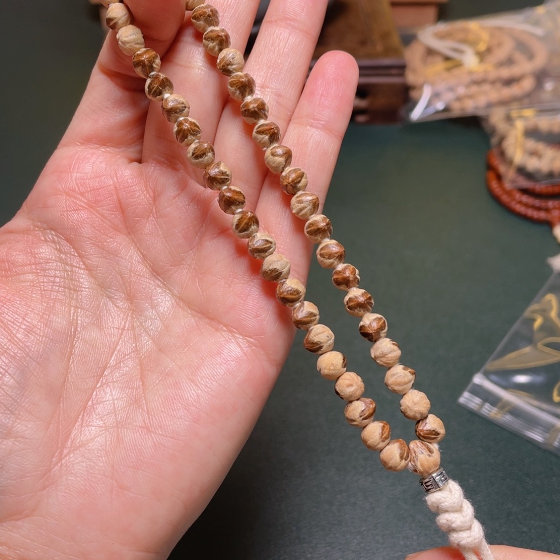 柏香籽/百香籽吊坠孤品三手持