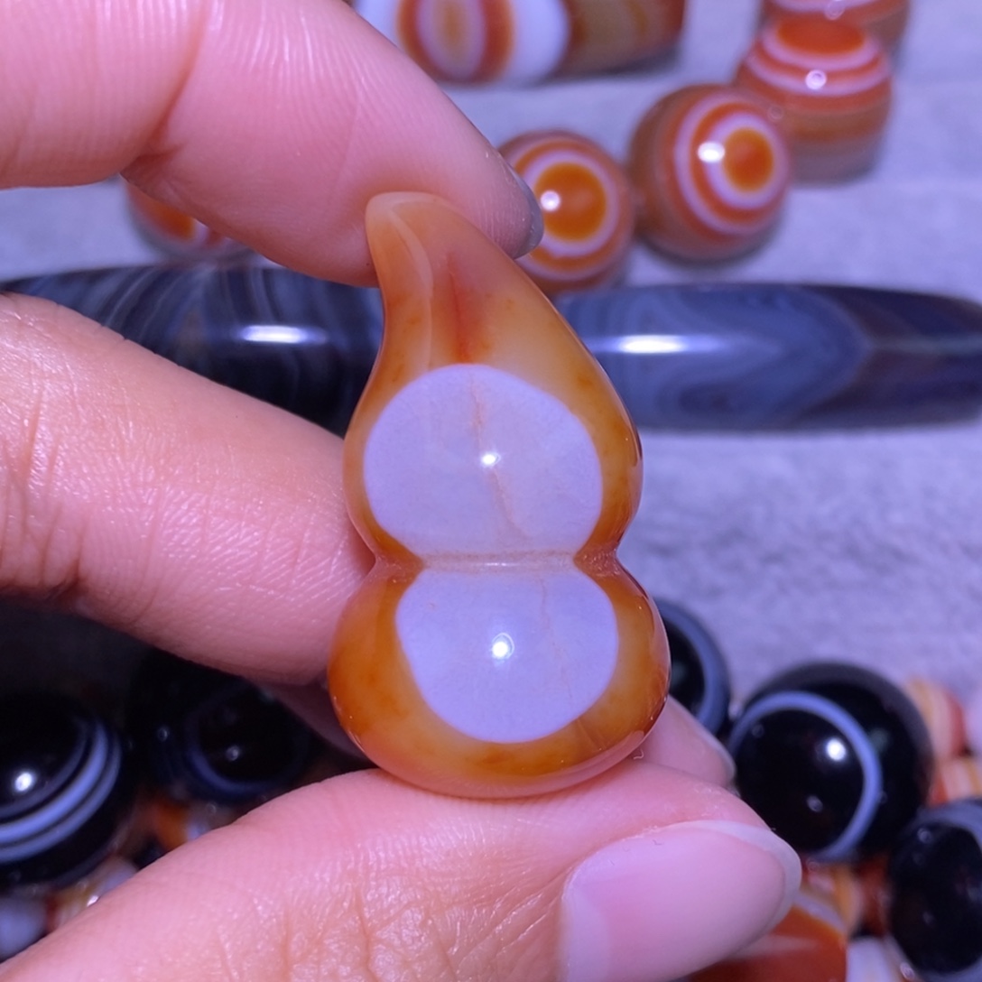 玛瑙/玉髓未镶嵌颈饰