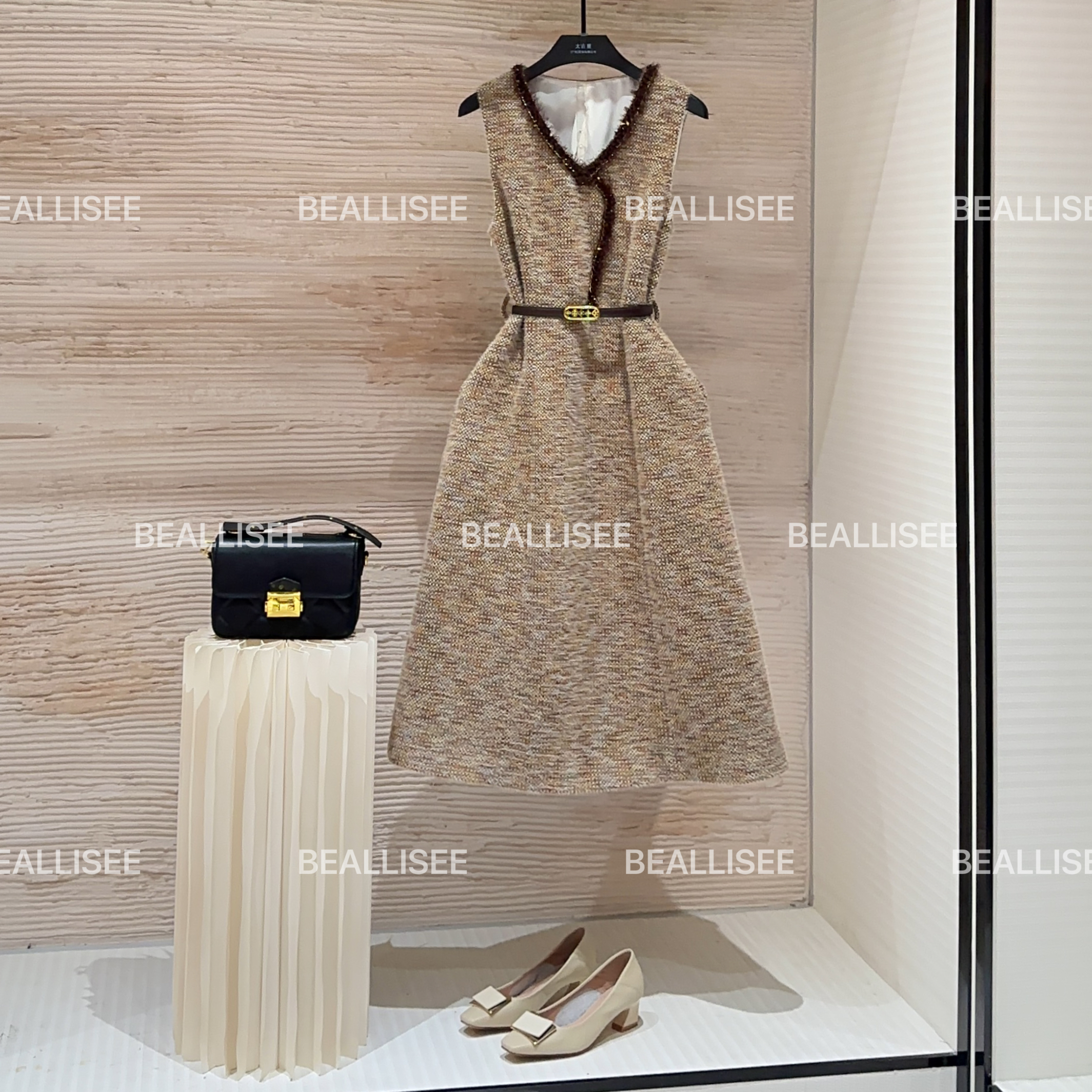 【宠粉价】秋冬新款无袖显瘦国风时尚宽松连衣裙W-A1693