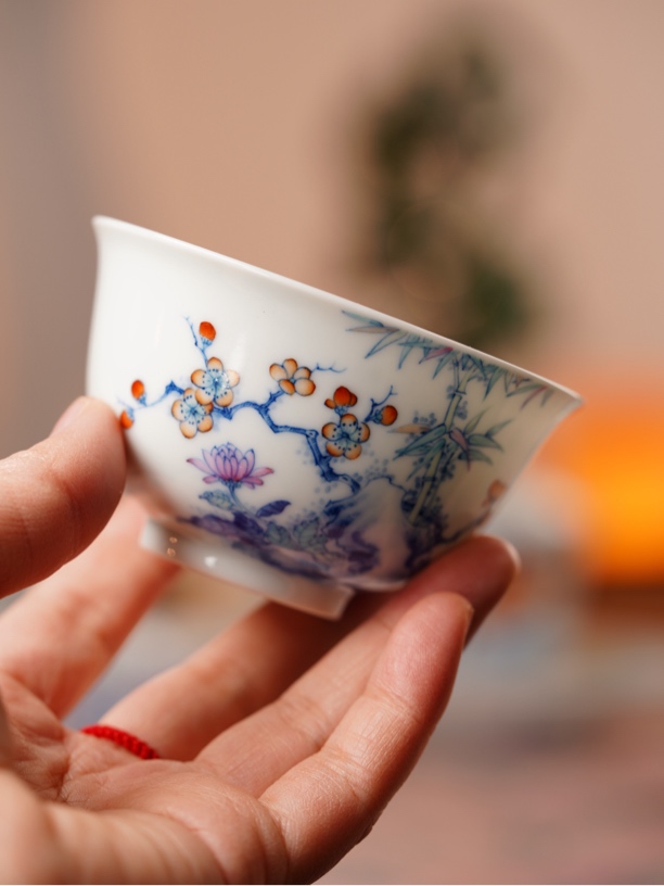 望玉斗彩梅兰竹菊杯