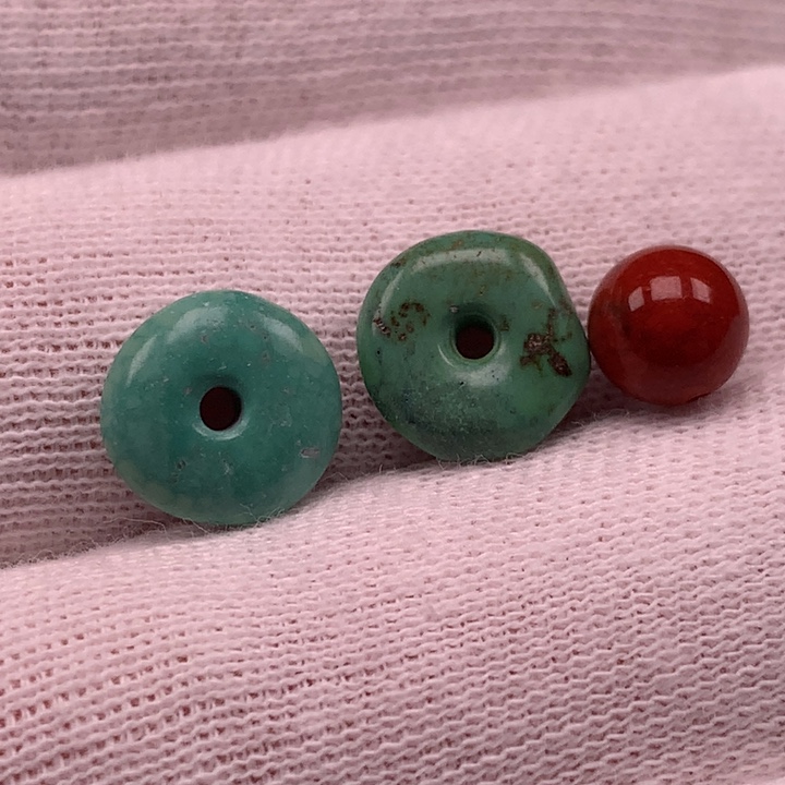 南红玛瑙未镶嵌珠宝奇石