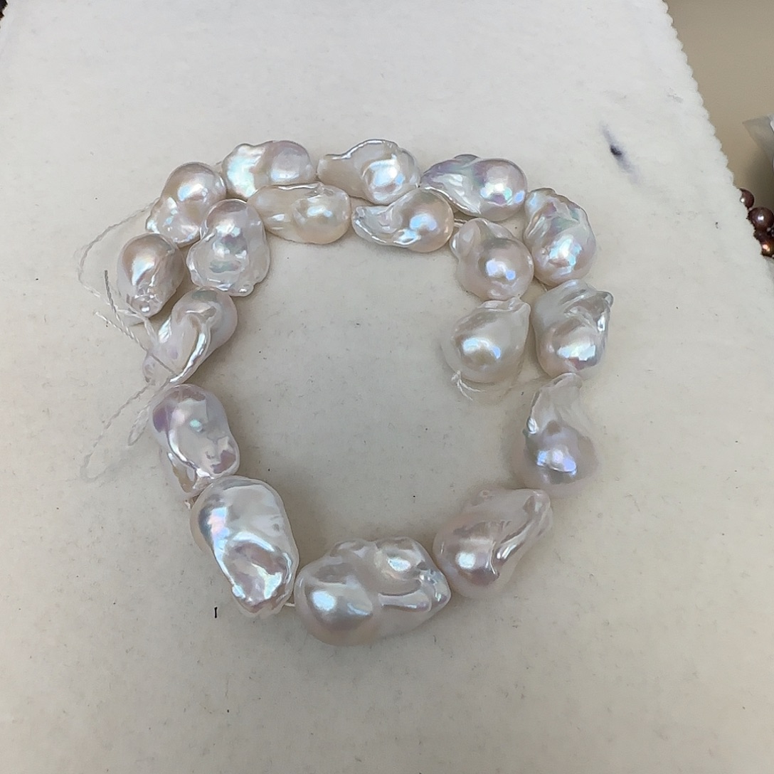 蜜***吴淡水珍珠颈饰银S925镶嵌